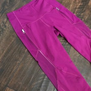 LULULEMON Crop Leggings / Size 4